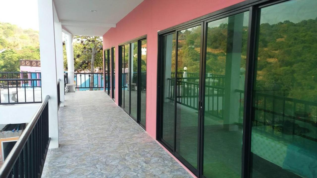 Ocean View Resort - Koh Sichang Экстерьер фото