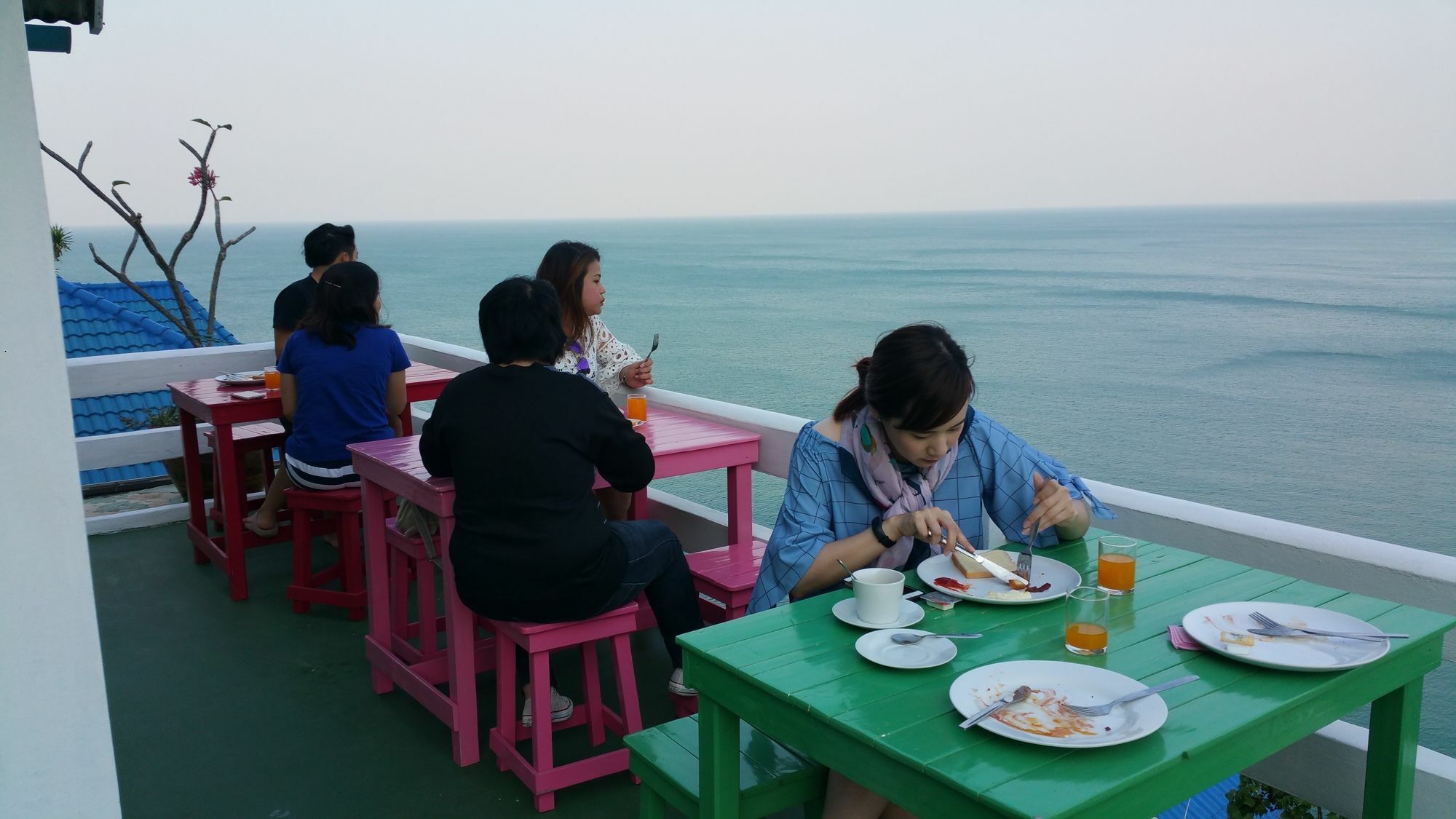 Ocean View Resort - Koh Sichang Экстерьер фото